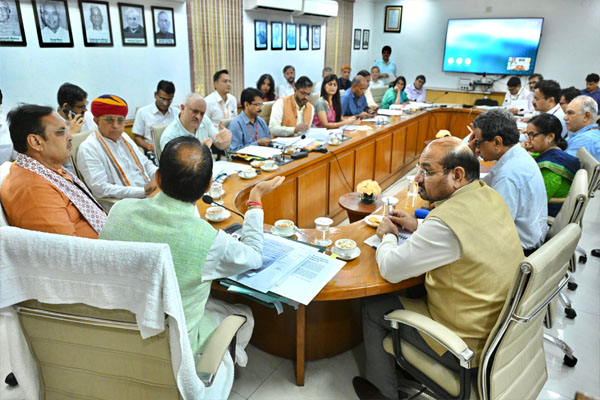 class='img-responsive