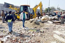15 करोड़ की ग्रीन बेल्ट से नगर निगम ने हटवाया अवैध कब्जा