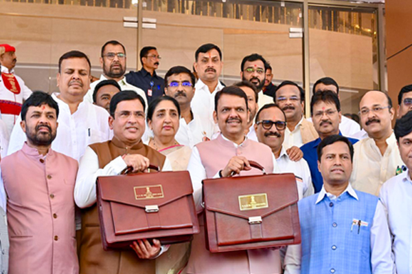  महाराष्ट्र बजट दिवंगत अजित पवार को समर्पित, उनके नाम पर स्मारक और 